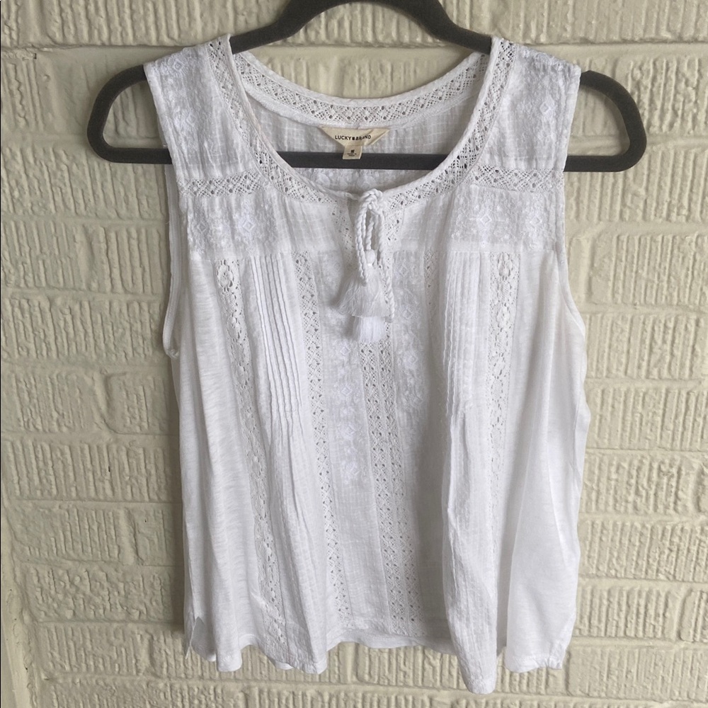 Lucky Brand white Lace tank Top like new maybe worn once